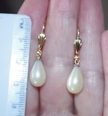 Vintage 14K GF 30mm Golden Tear drop Majorca Pearl Lever back Earrings