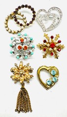 Exceptional Vtg Lot 7 Rhinestone Faux Pearl Brooches, Liz Claiborne Heart Etc.