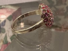 Vintage Avon NIB Gold Tone Pink CZ Rhinestone Ombré Pave Heart Ring Size 10