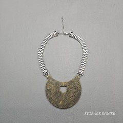 VTG Gold Silver Tone Metal Clear Rhinestones Bib 20″ Necklace, Lobster Closure