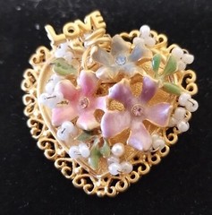 Sweet Little Love Heart with Heart Trim Border Pastel Flowers Pin/ Brooch #195