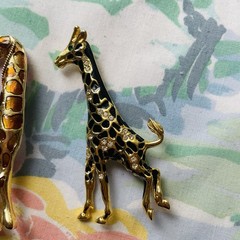Vintage Giraffe Brooch / Pendant Gold Tone, 2 Brooch Lot Unsigned Rhinestones