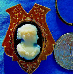 Victorian Memory Locket Brooch Antique 14K GOLD Deco HardStone Onyx Cameo Broach