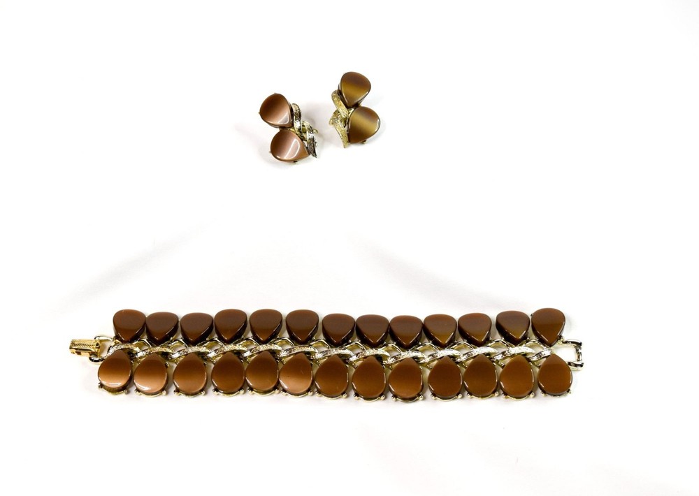 Vintage CORO Caramel Brown Thermo Lucite Bracelet and Earring Set