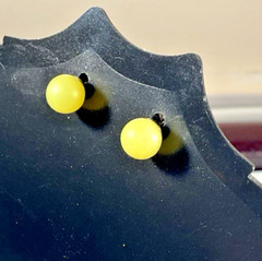14K Gold Yellow Real Pearl Pierced Stud Earrings Vintage Classic Chic Tested EUC