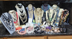 Estate Jewelry Lot 537 pc Signed Unsigned 32 lbs. Vintage to Now Jewelry Lot 21