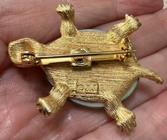 12 Vintage Brooch Lot FROGS TURTLES SNAIL SEAHORSE LADYBUG Enamel Rhinestone MOP