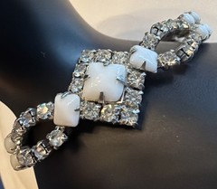 Kramer Vintage 1950″s Milk Glass Rhinestone 7″ Bracelet Silver Tone W26
