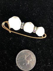 Vintage Set Of 2 Saftey Pin Brooches With Rhinestones