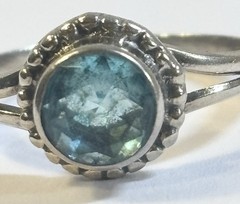 Vintage 925 Sterling Silver Blue Topaz Ring Size 8