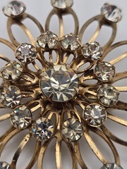 Large Gold Tone Starburst Rhinestone Brooch Clear Crystal Statement Pin Unsigned