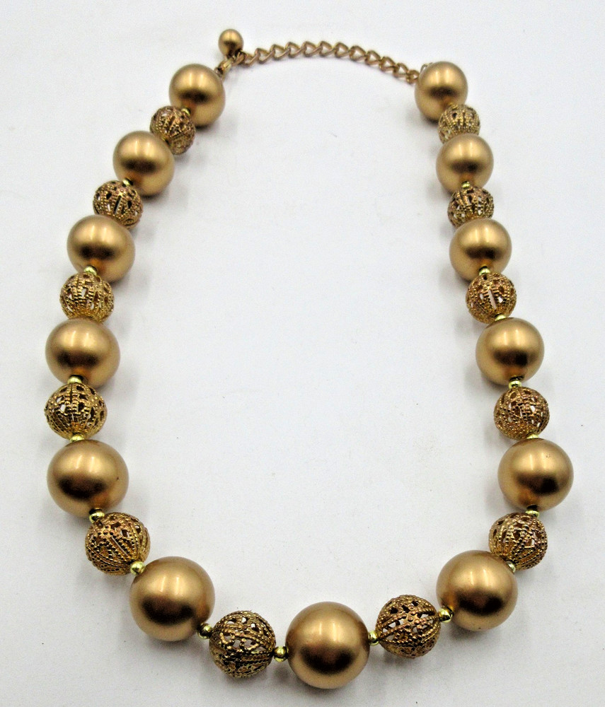 VTG UNUSUAL adj 20″ brushed gold tone & open work GEOMETRIC BEAD STRAND Necklace