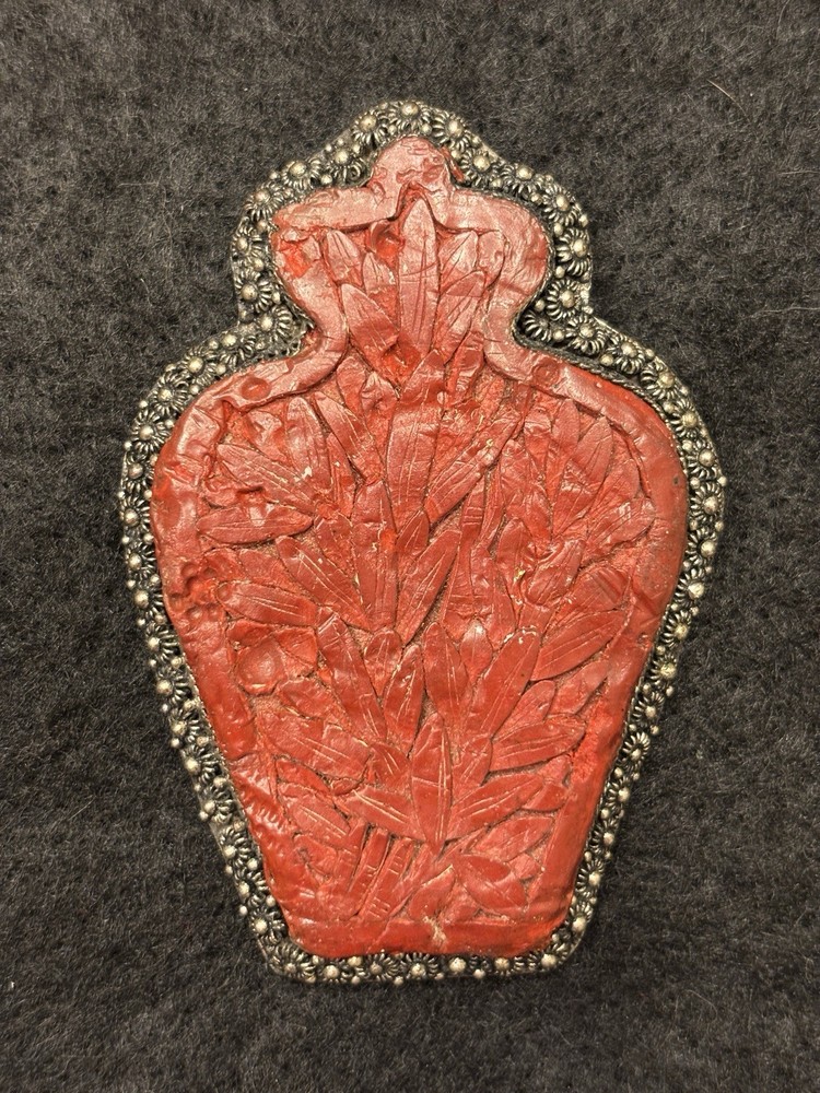 HUGE VINTAGE CHINESE EXPORT CARVED CINNABAR SILVER WASH ORNATE PIN *21.5 gm*