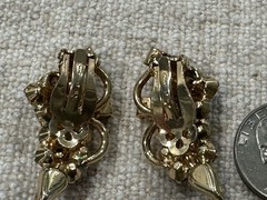 KRAMER of NY “Alexandrite” Purple/Lavender Rhinestone Clip On Gold Tone Earrings