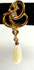 Vintage Gold Color & White Faux Pearl Dangle/Drop Clip on Earrings
