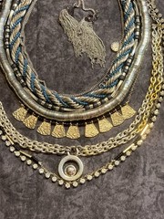 3 LB JEWELRY TREASURE HUNT Gold & Silver Tone, Rhinestones UNSEARCHED & UNTESTED