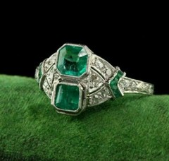 Art Deco 2.50CTW Green Asscher Cut CZ & Vintage Style Wedding Ring In 925 Silver