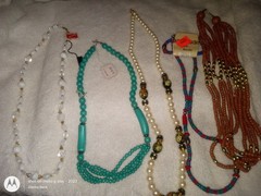 Lot 17 Vintage Necklaces Many still with Tags Ames Jamesway Lucite Wood Jewelry