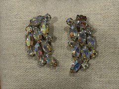 B. DAVID ART DECO VINTAGE IRIDESCENT RHINESTONE NAVETTE CLIMBER CLIP ON EARRINGS