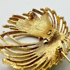 VTG MONET Cordelia Mirador Brooch Gold Tone Fire Works Knotted Rope Pin 2”