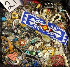 3 Pounds Unsearched Lot Jewelry Old Vintage & Modern Wear Resell & Junk Mixed In