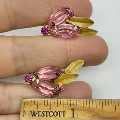 Vtg Midcentury Pink Marquise Rhinestone Yellow Enamel Climber Earrings Clip Claw