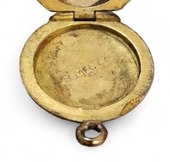 Antique Richards Mfg Co Gold Filled Photo Locket c.1900 Attleboro MA
