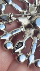 Vintage 2.7″ Weiss Snowflake Flower Unsigned Silver Jeweled Rhinestone Brooch