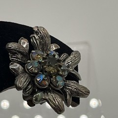 Vintage Selro Selini Aurora Borealis Rhinestone Clip-On Earrings Signed Floral