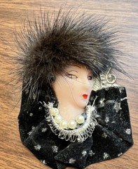 VTG Lady Face Brooch Pin Black Fur Feather Hat Faux Pearls Art Deco Statement