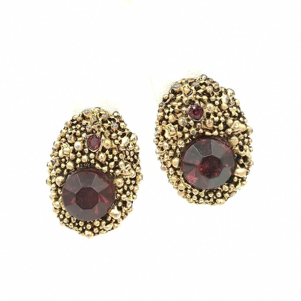 Vtg Gold Tone Purple Rhinestone Earrings Textured Oval 1.25″ Clip On