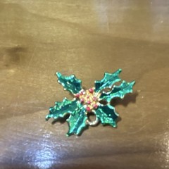 Vintage Christmas Holiday Brooch & Pin Mixed Lot 6 pc Metal Enamel Multicolor