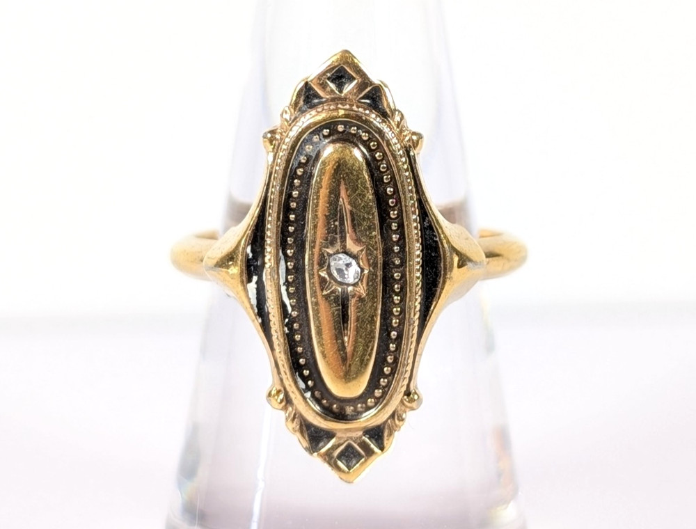 Avon Kensington Gold tone Rhinestone Ring Victorian Revival Size 8.5 Vtg 1976