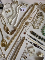 Vintage Jewelry Lot 71 PC Coro Joan Rivers Lisner Trifari Many Signed