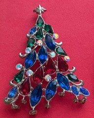 VINTAGE CHRISTMAS TREE BROOCH PIN LOT T BOOK PIECE VERO LIA RADKO BJ ROMA MCM 15