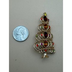 Vintage Hedy Christmas Tree Brooch Gold Tone Multi Color Rhinestone Pin 2.5″