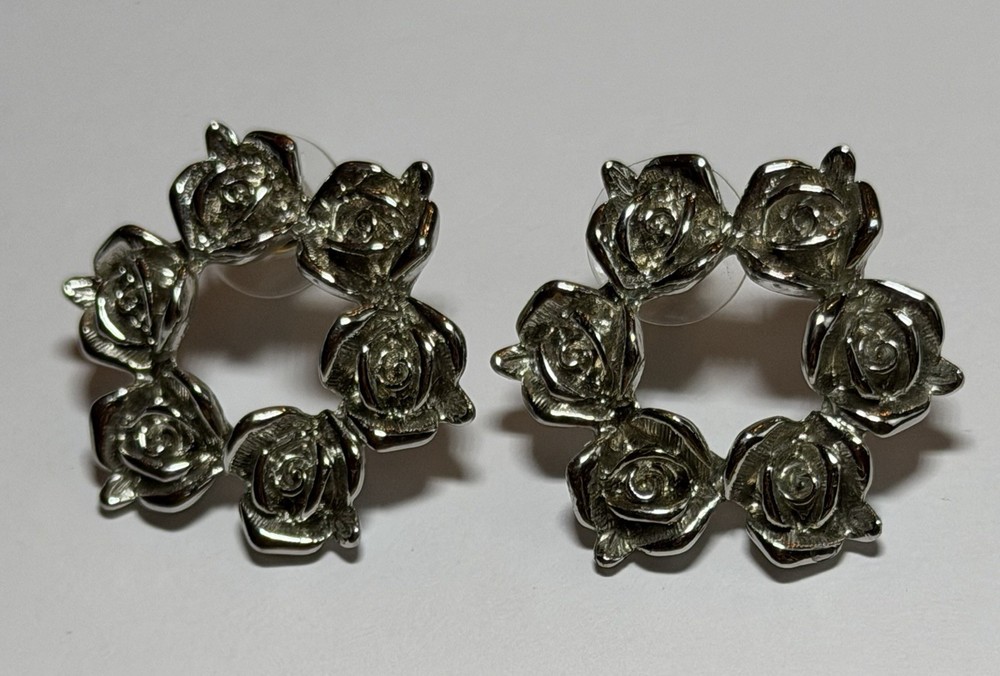 Vintage Silver Tone Rose Wreath Hoop Earrings Floral Flower Circle Post Earrings