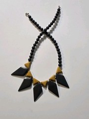 ⚡ “Electric Geometry” – 1980s Chunky Statement Necklace – Mustard Yellow &…