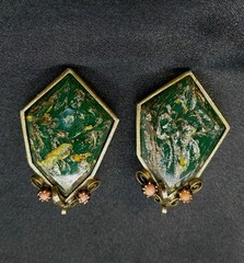 Stunning 1940s-1950s Faceted Art Glass Clip Earrings Faux Glass Coral Rare