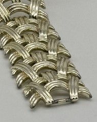 Vintage Coro Wide Linked Basket Weave Bracelet Gold-Tone Signed, Great Condition