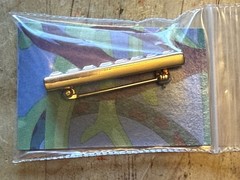 Vintage SAL Swarovski Faceted Lavender Crystal Brooch / 1.5″ in length / SWEET!!