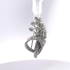 Platinum Diamond (1.75-2.00ct) Vintage Brooch Pin