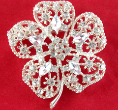 2.5″ VTG REFRACTIVE CLEAR GLASS RHINESTONE & SILVER TONE DAISY FLOWER BROOCH PIN