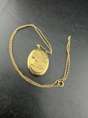 PPC Princess Pride Creations 1/20 14k Gold Filled St. Mary Locket Photo Pendant