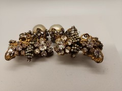 1940’s Signed Miriam Haskell Faux & Seed Pearl Dangle Clip On Earrings