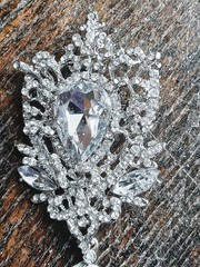 Pin Pendant Brooch GLITZY CRYSTALS Dangling Drop HUGE IMPRESSIVE GLAMOUROUS WOW!