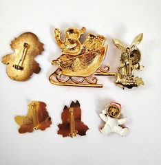 Vintage Lot Christmas Brooches Jewelry Holiday Gerry Avon Pin Reindeer Santa
