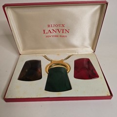Vintage Lanvin Bijoux Lucite Interchangeable Pendant Necklace in Original Box