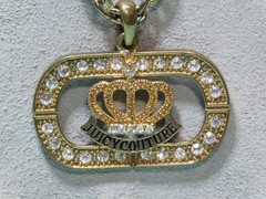 Juicy Couture Pendant 18″ Necklace in VG Cond.