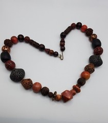 Vintage wood, plastic and gold tone shades of browns beaded Necklace 23″